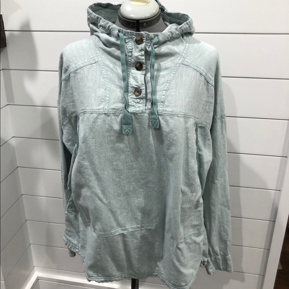Columbia Women’s 1/4 Button Fishing Shirt size XL
